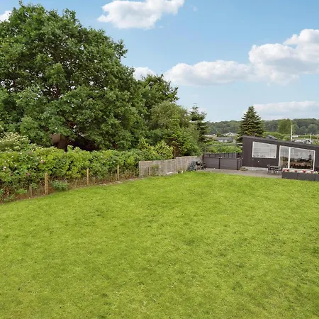 Feriehus Amazing In With Wifi